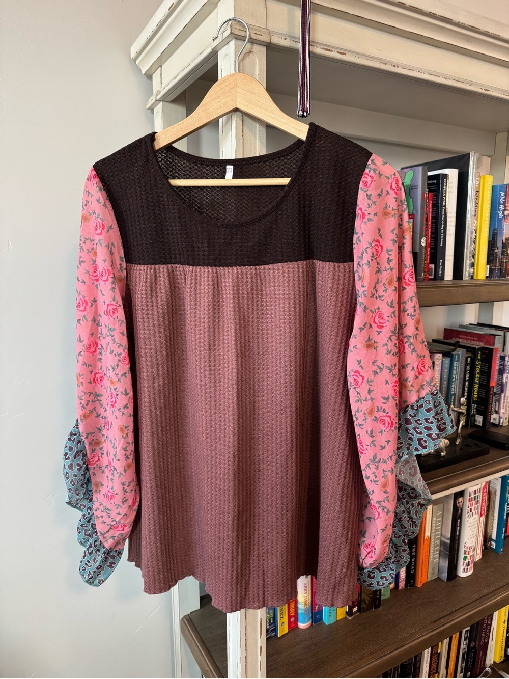 Women's Pink Floral Ruffled Sleeve Blouse